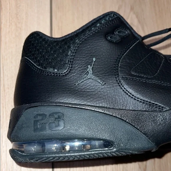 EUC - Air Jordan Max Aura 3 Black/Anthracite - Size US 10.5 - Picture 5 of 16